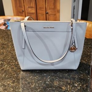 Michael Kors Voyager Tote Bag Gray Grey